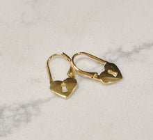 Load image into Gallery viewer, The Hype Girl- earrings
